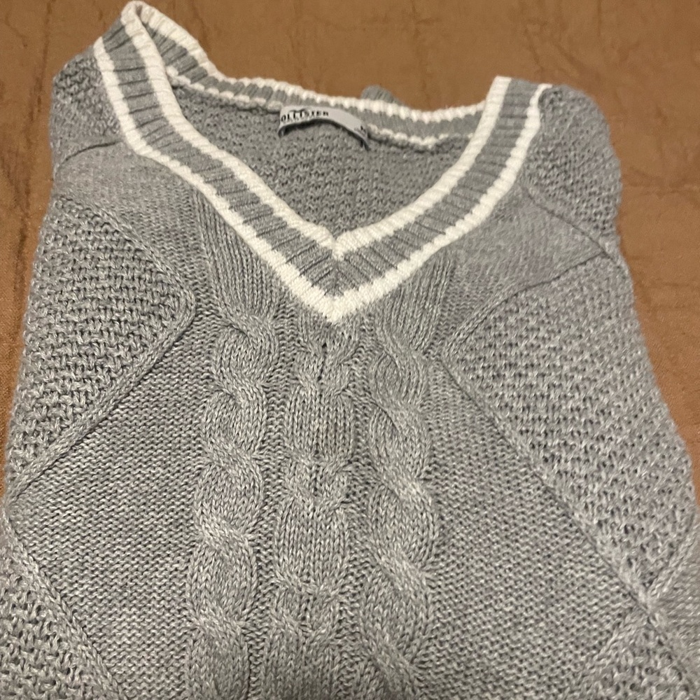 Gray Hollister sweater